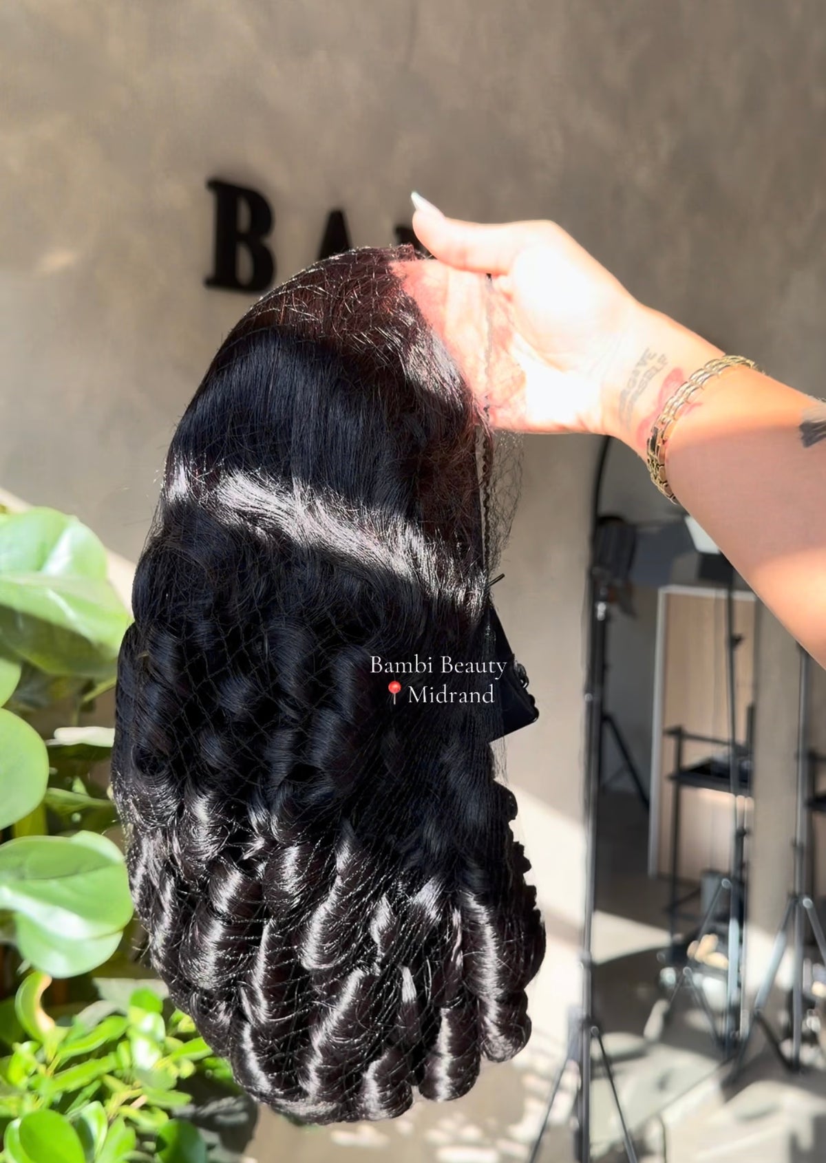 Bouncy Curl 5x5 Glue-less 20” inches